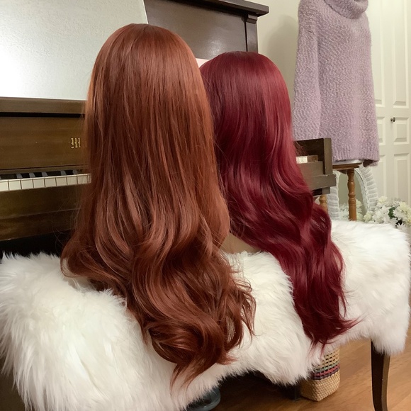 NWT Beautiful Auburn Wig - Picture 8 of 10